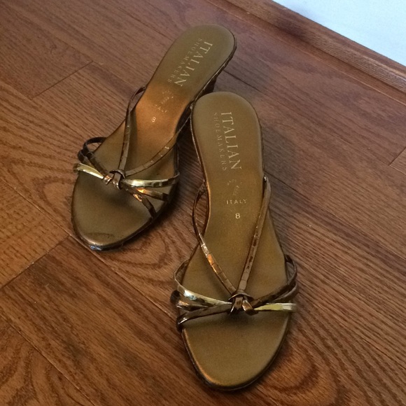Italian Shoemakers Shoes - Italian gold sandals